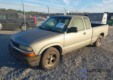 2002 Chevrolet S-10 Ls из США, поврежденный, VIN 1GCCS19W028253392
